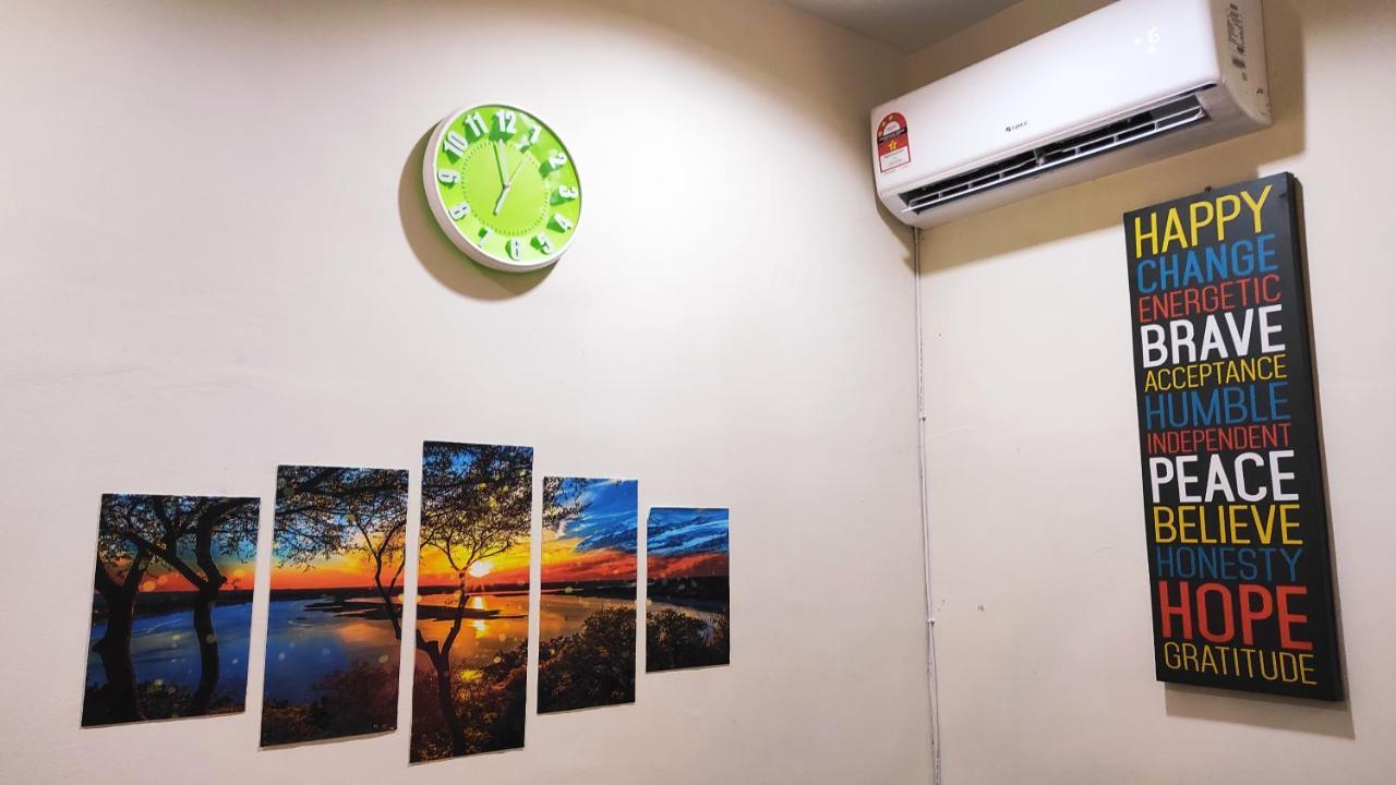 Hornbill Homestay Samarahan Kota Samarahan Экстерьер фото