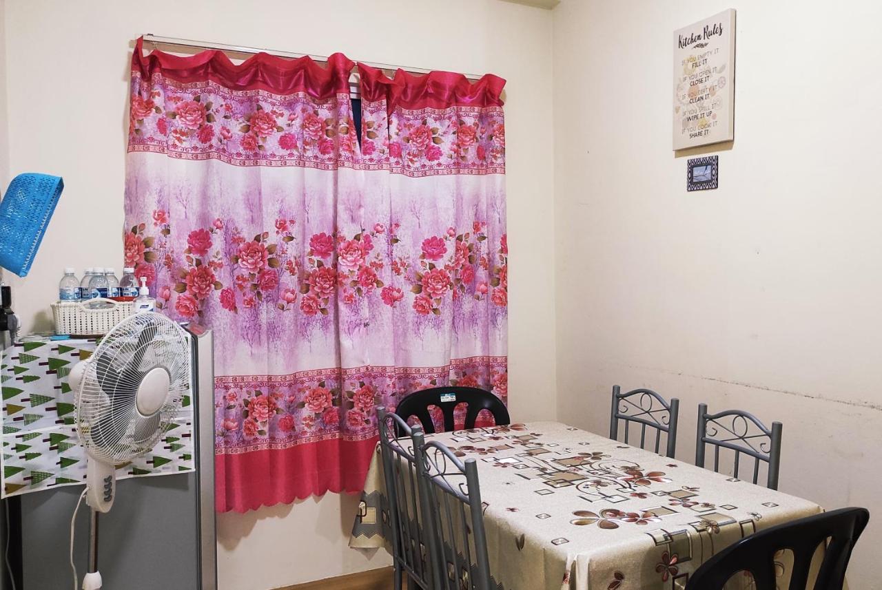 Hornbill Homestay Samarahan Kota Samarahan Экстерьер фото